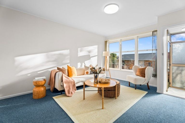 Photo of property in 2/7 Laburnum Road, New Windsor, Auckland, 0600