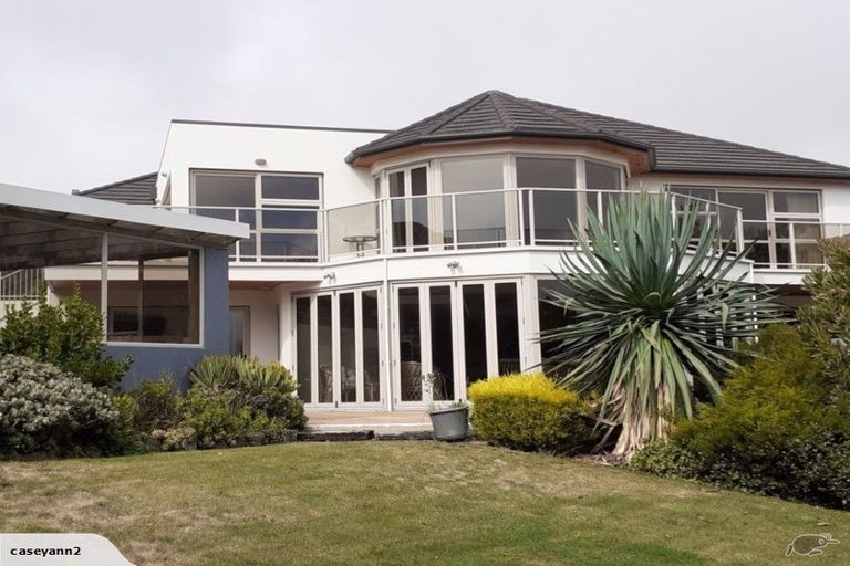 Photo of property in 76 Glenstrae Road, Redcliffs, Christchurch, 8081