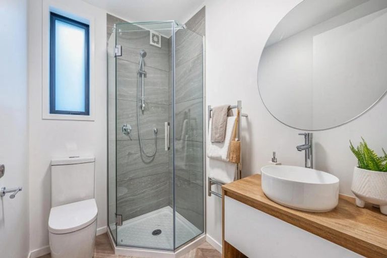 Photo of property in 3/8 Bennett Road, Pakuranga, Auckland, 2010