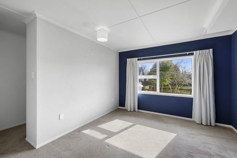 Photo of property in 260 Mangorei Road, Merrilands, New Plymouth, 4312