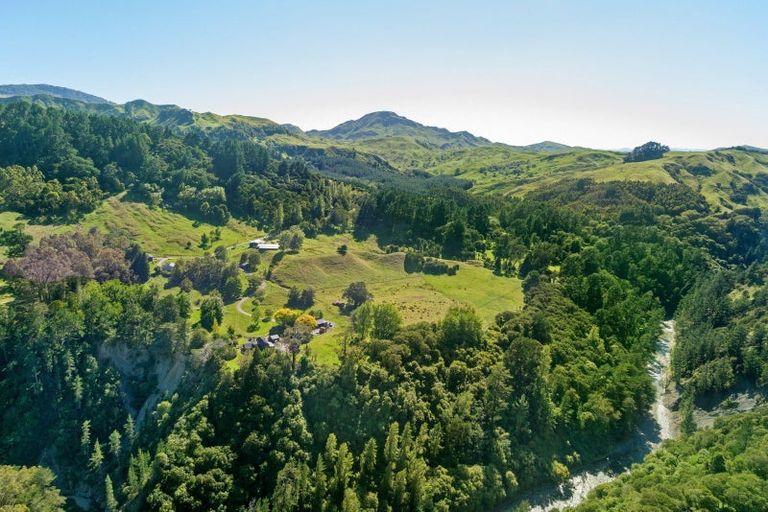 Photo of property in 1131 Whakarau Road, Otoko, Te Karaka, 4092