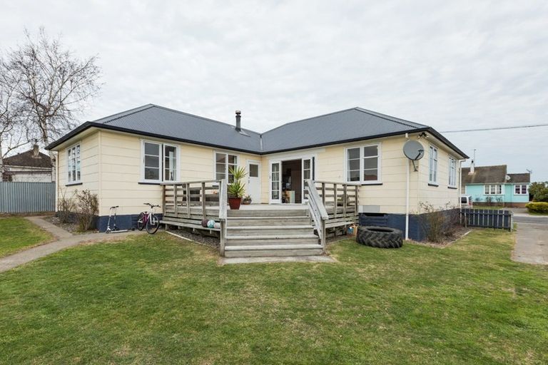 Photo of property in 12 Freyberg Terrace, Waipukurau, 4200