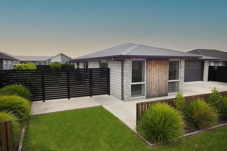 Photo of property in 12 Te Kio Crescent, Papamoa Beach, Papamoa, 3118