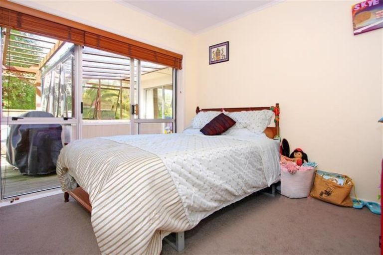 Photo of property in 1/27 Vincent Street, Howick, Auckland, 2014