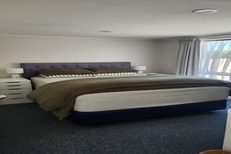 Photo of property in 323 Mazengarb Road, Paraparaumu, 5032