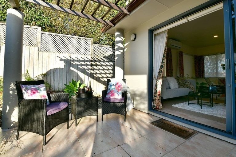 Photo of property in 13a Joydon Place, Stanmore Bay, Whangaparaoa, 0932