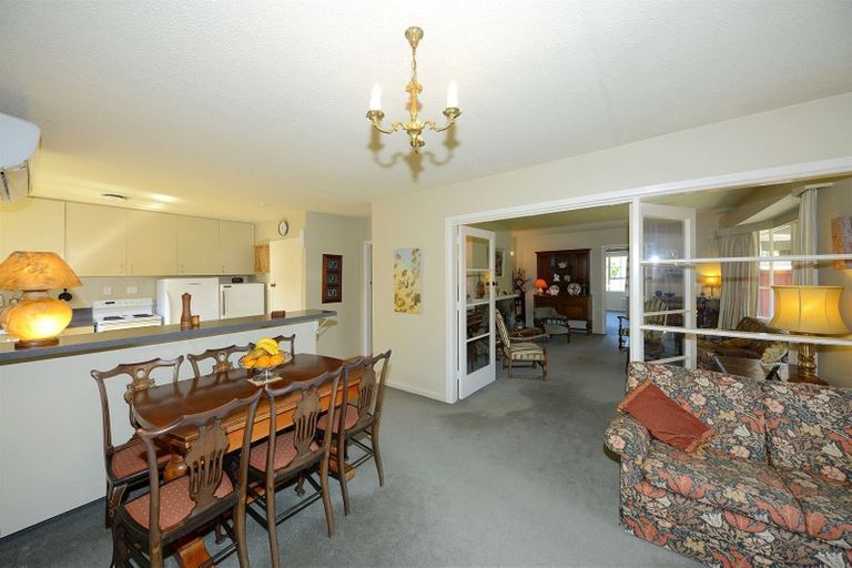 Photo of property in 22 Ambleside Drive, Burnside, Christchurch, 8053