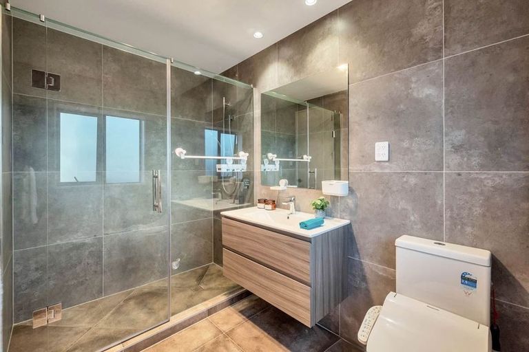 Photo of property in 55 Craigs Way, Hobsonville, Auckland, 0616