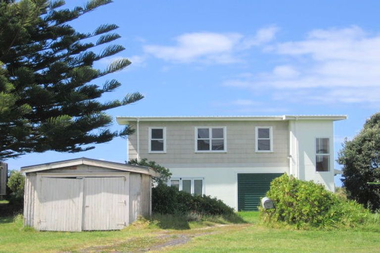 Photo of property in 15 Seaforth Road, Waihi Beach, 3611