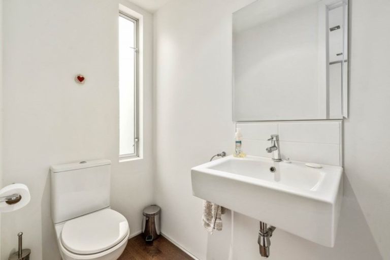 Photo of property in 7 Ridgecrest, Wanaka, 9305