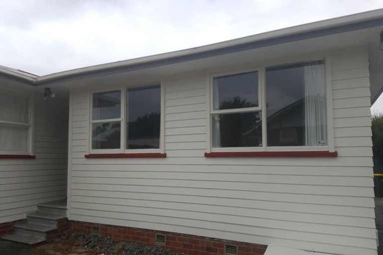 Photo of property in 13 Roby Street, Te Atatu Peninsula, Auckland, 0610