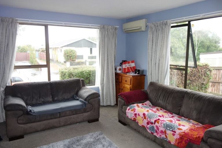 Photo of property in 22a Chipping Lane, Redwood, Christchurch, 8051