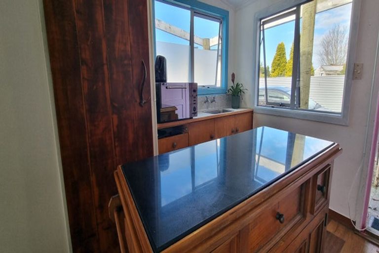 Photo of property in 17 Cornwall Street, Mossburn, 9792