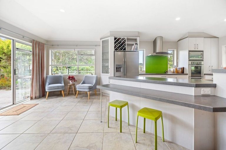 Photo of property in 72 Tawhai Place, Parahaki, Whangarei, 0112