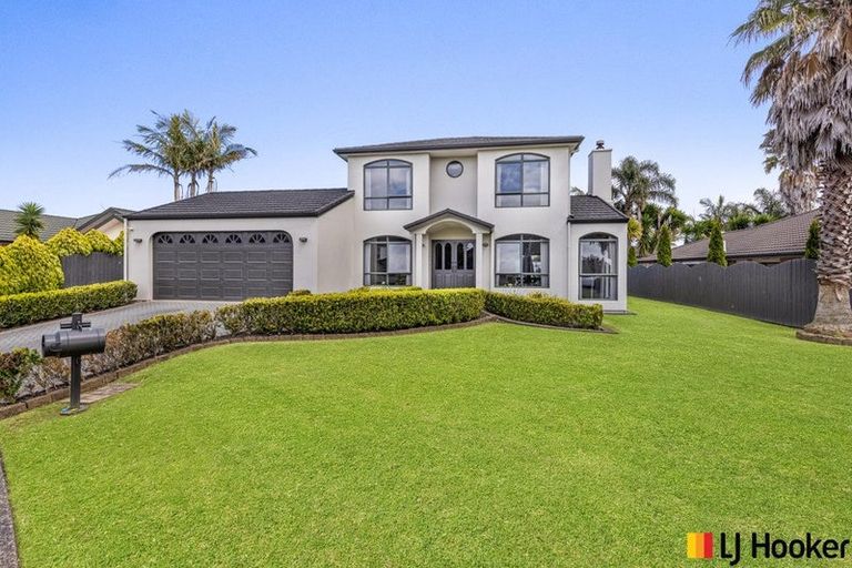 Photo of property in 9 Crannich Place, Wattle Downs, Auckland, 2103