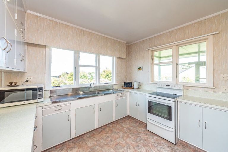 Photo of property in 6 Tirimoana Place, Otamatea, Whanganui, 4501