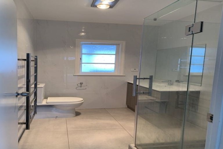 Photo of property in 29 Wattle Street, New Lynn, Auckland, 0600