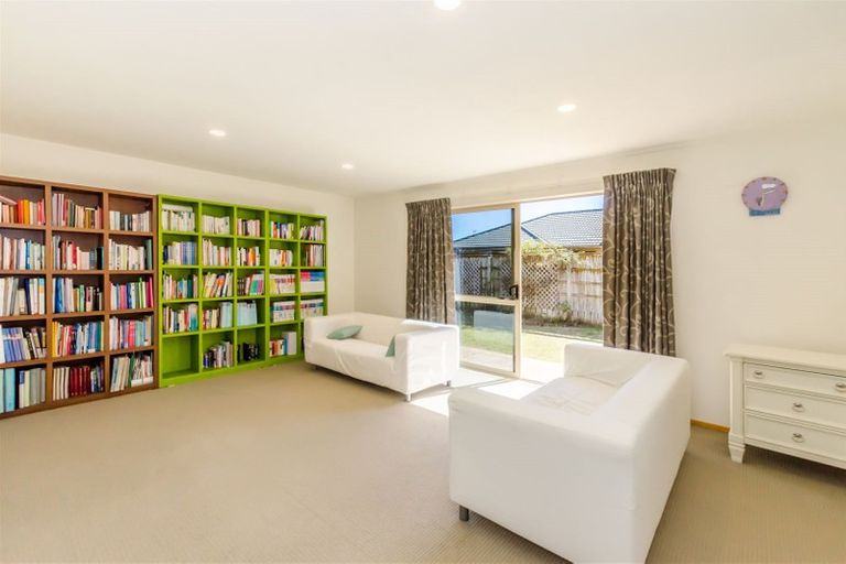 Photo of property in 23 College Drive, Paraparaumu, 5032