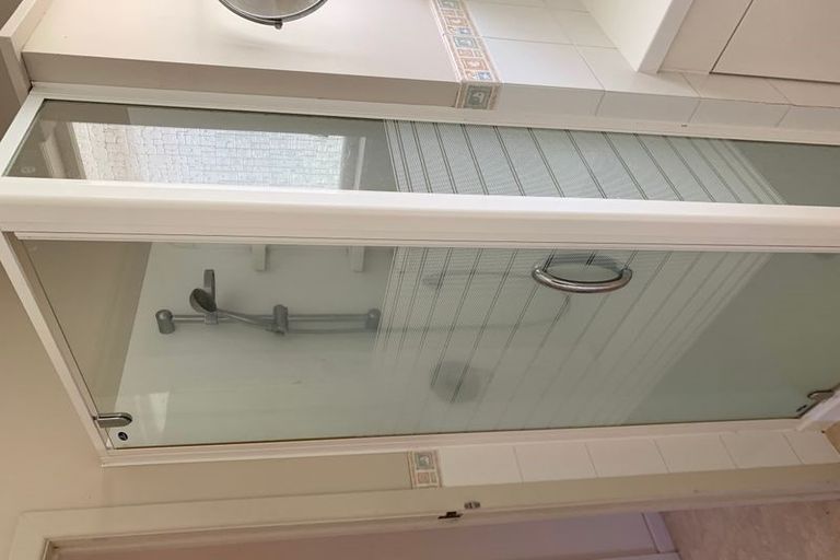 Photo of property in 21 Richards Avenue, Forrest Hill, Auckland, 0620