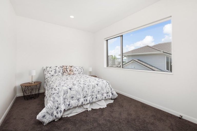 Photo of property in 3 Dreaver Way, Sunnynook, Auckland, 0630