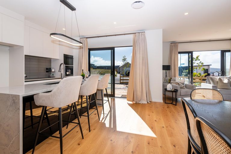 Photo of property in 17 Tunarau Street, Raglan, 3225