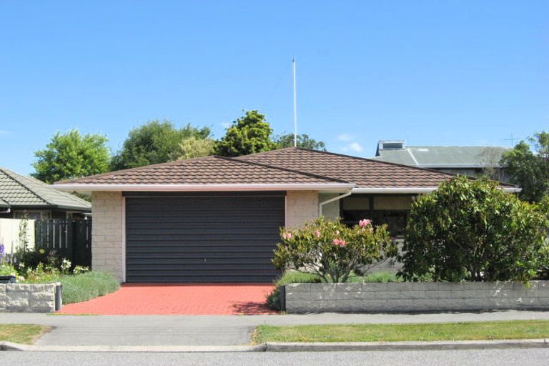 Photo of property in 11a Wittys Road, Avonhead, Christchurch, 8042
