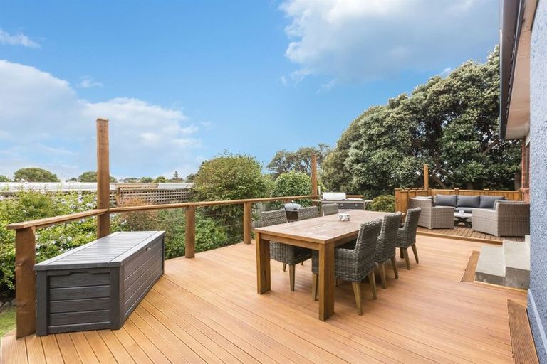 Photo of property in 109 Golf Road, Paraparaumu Beach, Paraparaumu, 5032