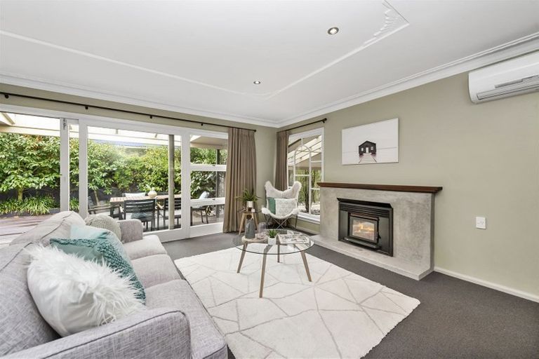 Photo of property in 17 Braithwaite Street, Ilam, Christchurch, 8041