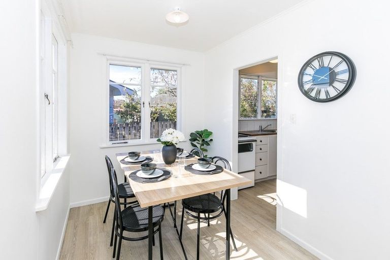 Photo of property in 16 Vesty Avenue, Hillcrest, Hamilton, 3216