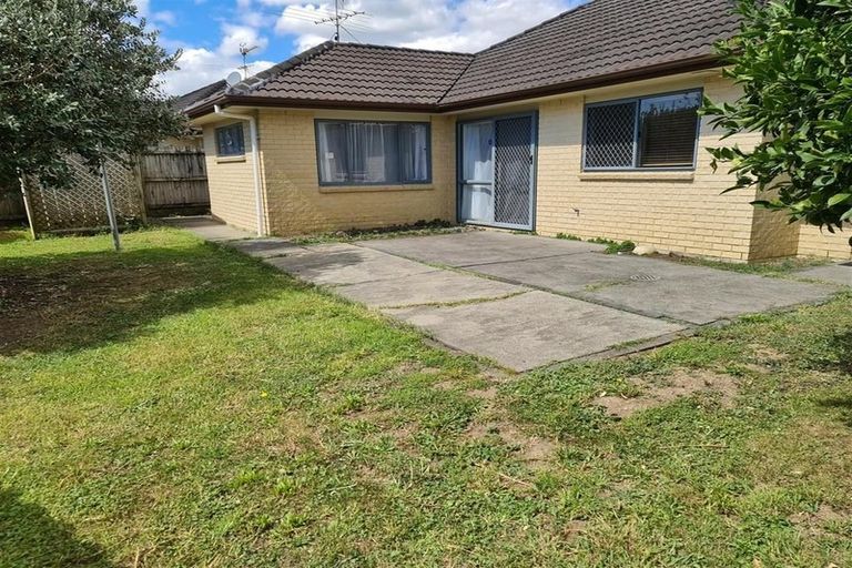 Photo of property in 6 Anrath Close, East Tamaki, Auckland, 2016