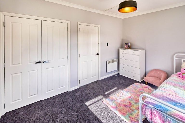 Photo of property in 3 Montgomery Crescent, Clouston Park, Upper Hutt, 5018