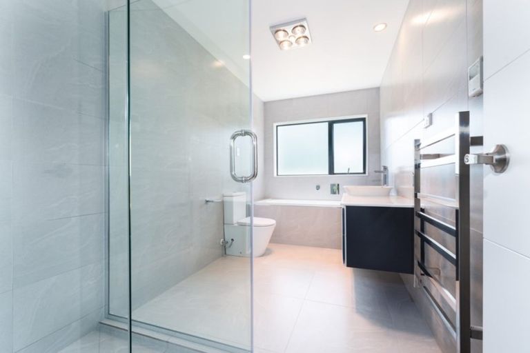 Photo of property in 25 Josh Road, Huapai, Kumeu, 0810