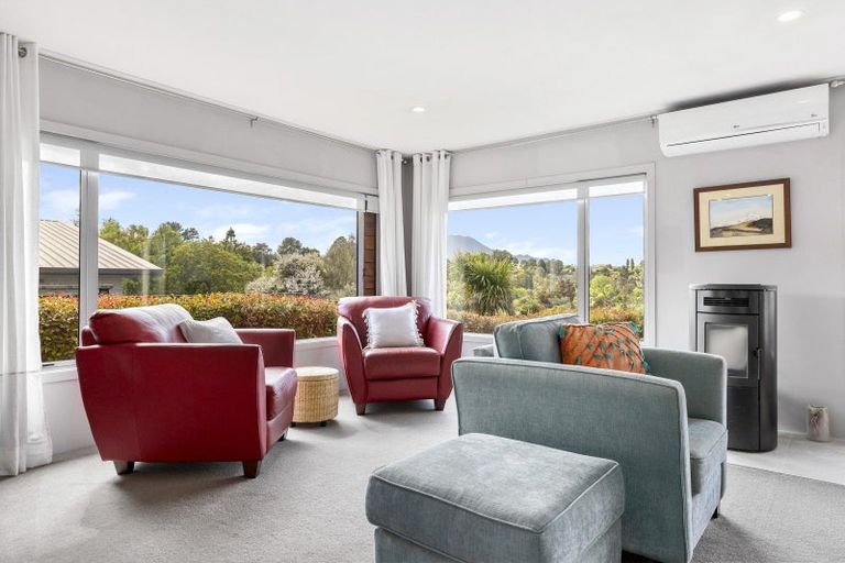 Photo of property in 28 Hindmarsh Drive, Rangatira Park, Taupo, 3330