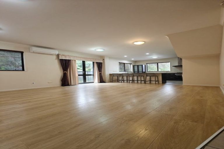 Photo of property in 36 Greenbough Lane, Greenhithe, Auckland, 0632