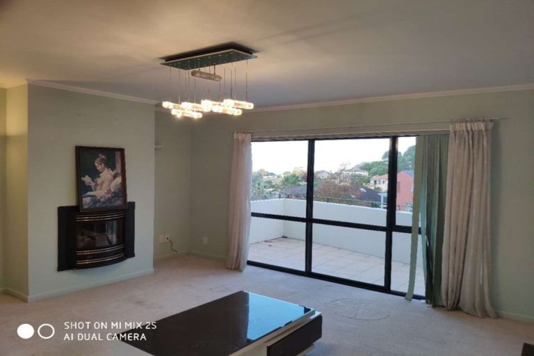 Photo of property in 55 Penguin Drive, Murrays Bay, Auckland, 0630