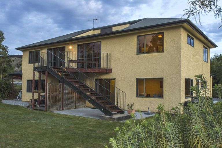 Photo of property in 25 Aeolus Place, Wanaka, 9305