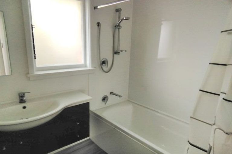 Photo of property in 15 Ariki Place, Hei Hei, Christchurch, 8042