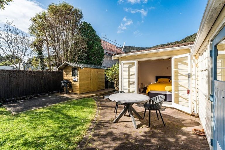 Photo of property in 26 Kauri Street, Eastbourne, Lower Hutt, 5013