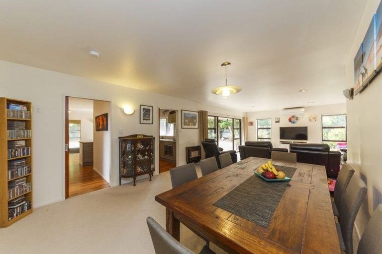 Photo of property in 32 Humphries Place, Awapuni, Palmerston North, 4412