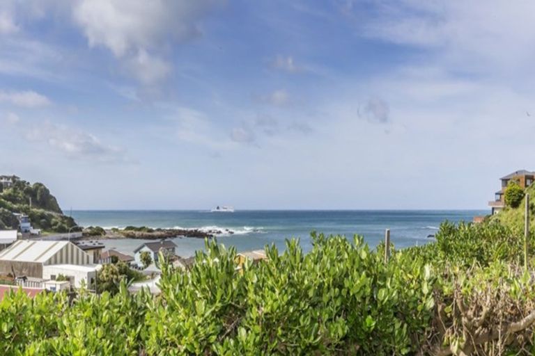 Photo of property in 35 Happy Valley Road, Owhiro Bay, Wellington, 6023