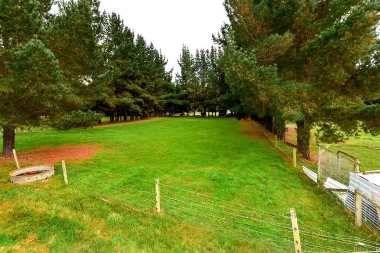 Photo of property in 7 Scarlett Oak Drive, West Melton, Christchurch, 7671