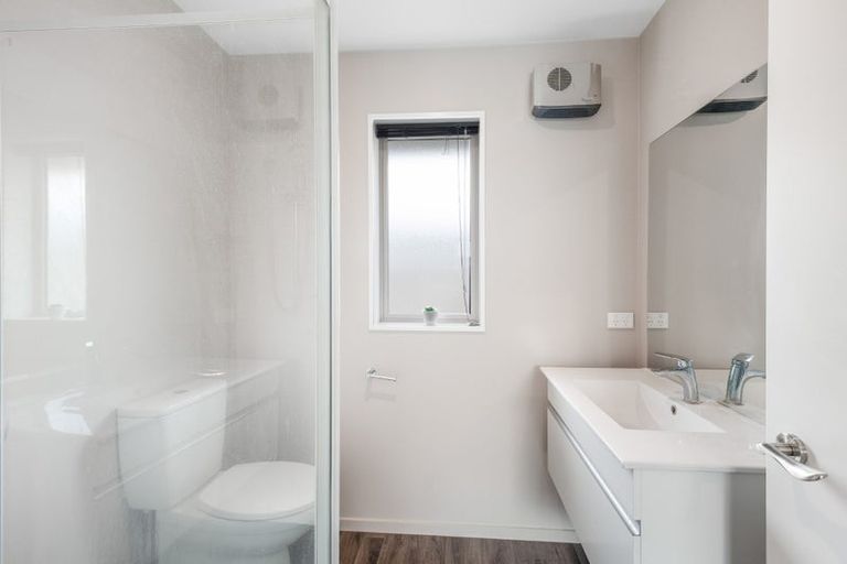 Photo of property in 10 Broadway Parade, Rolleston, 7615