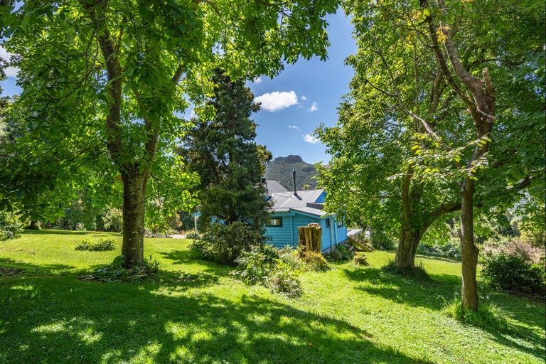 Photo of property in 342 Le Bons Bay Road, Le Bons Bay, Akaroa, 7583