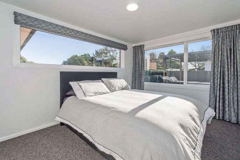 Photo of property in 25 Roydvale Avenue, Burnside, Christchurch, 8042