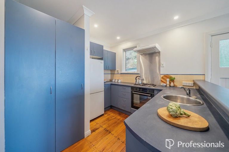 Photo of property in 77 Maungaraki Road, Korokoro, Lower Hutt, 5012