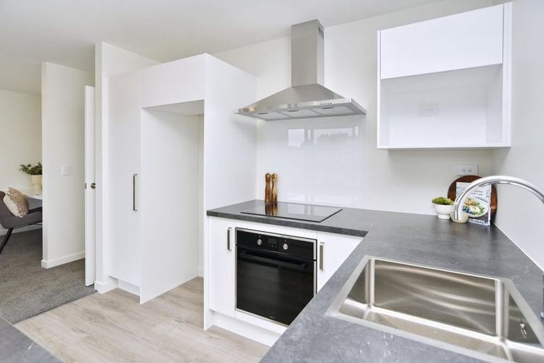 Photo of property in 18 Oakmill Drive, Casebrook, Christchurch, 8051