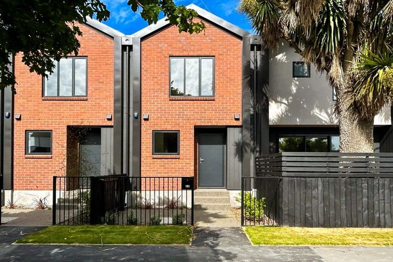 Photo of property in 2/4 Mcleod Street, Richmond, Christchurch, 8013