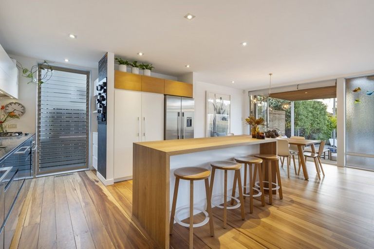 Photo of property in 30 Edgars Road, Westmere, Auckland, 1022