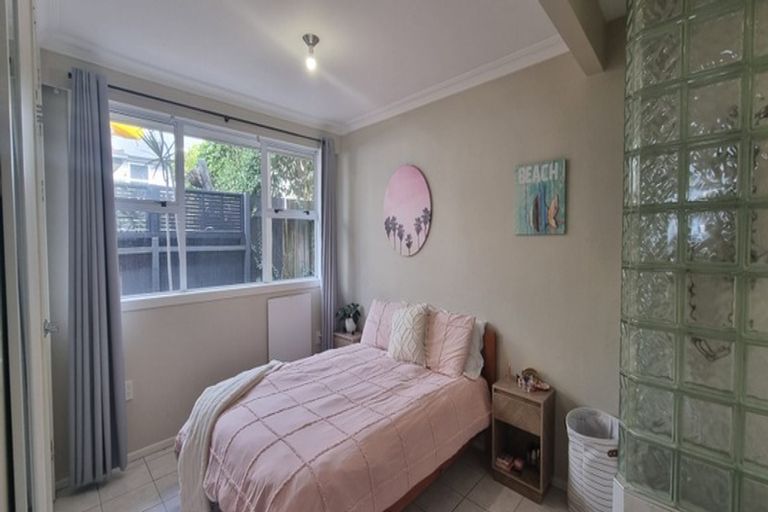 Photo of property in 2/171 Marine Parade, Mount Maunganui, 3116