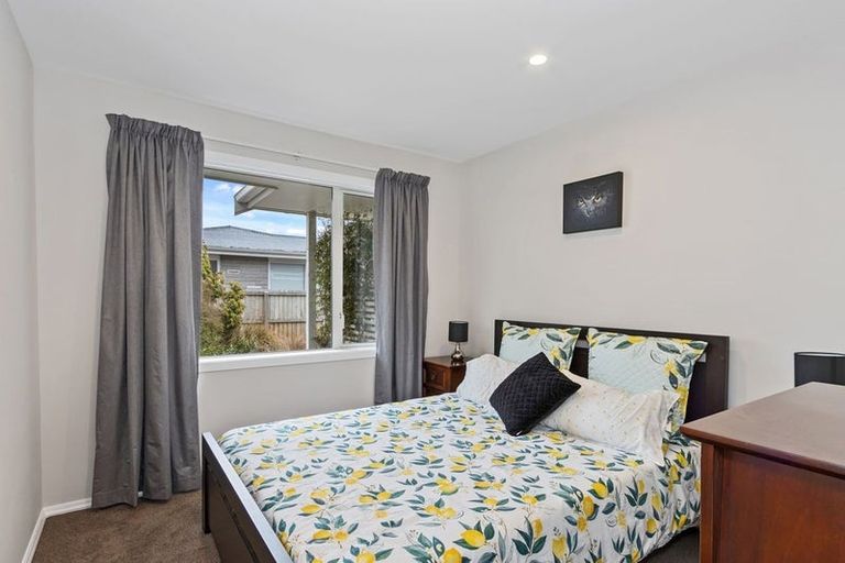 Photo of property in 324 Yaldhurst Road, Avonhead, Christchurch, 8042